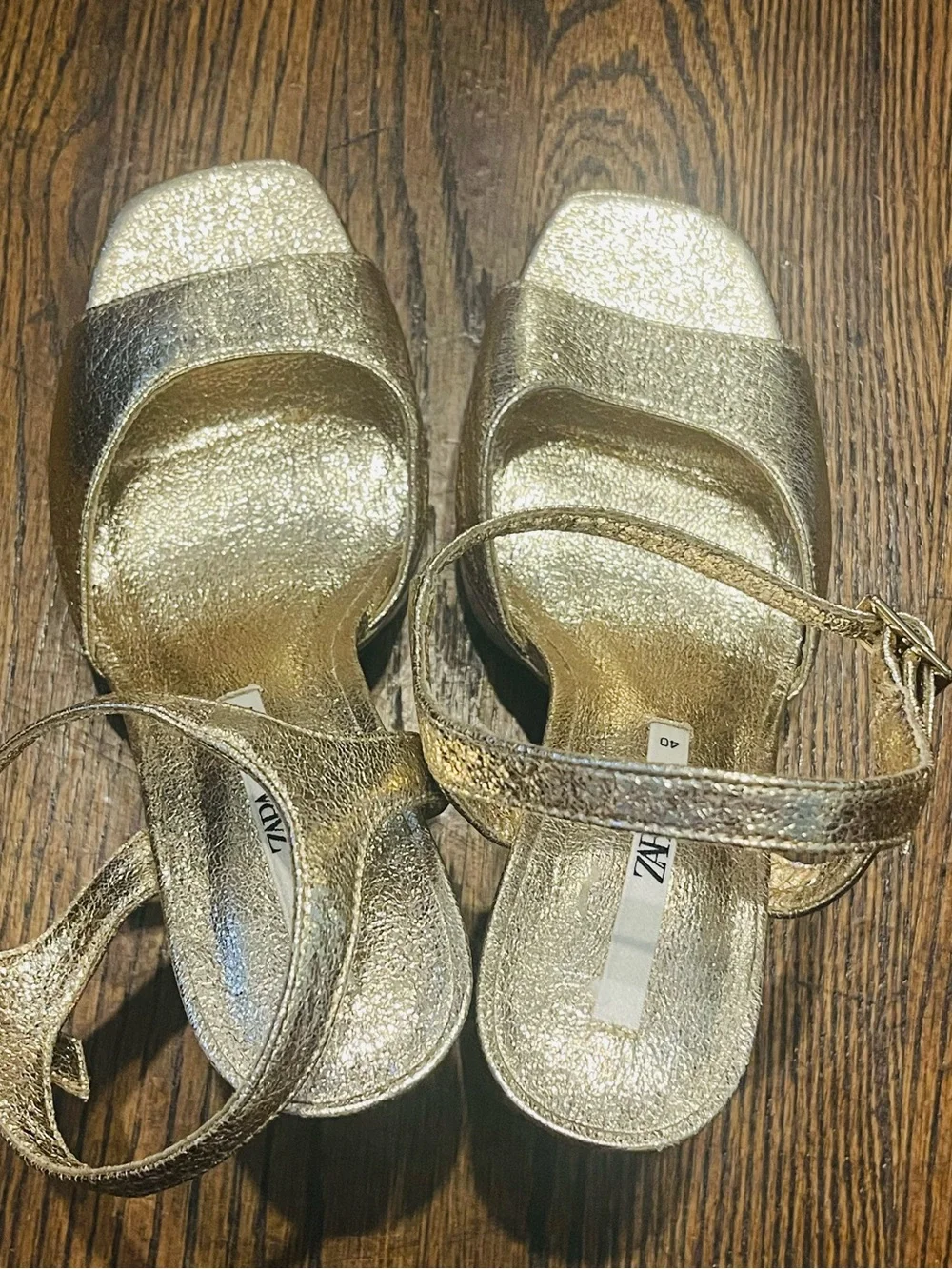 Zara women’s elegant Gold Metallic Platform Block Heel Sandals size 40 us 7.5